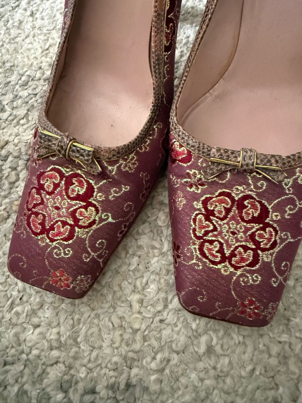 Vintage Prada Plum & Gold Brocade Pumps - Picture 4 of 9